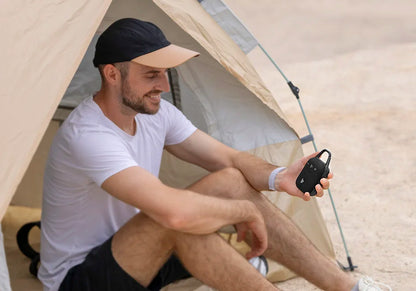 Portable Waterproof Bluetooth Speaker with Hook 20H of Playtime